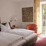 Gasthof-pension Zum Haugstein - Familie Eder 3*