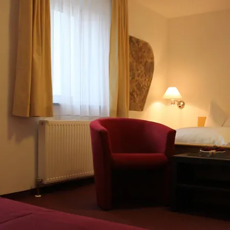 Gasthof-pension Zum Haugstein - Familie Eder