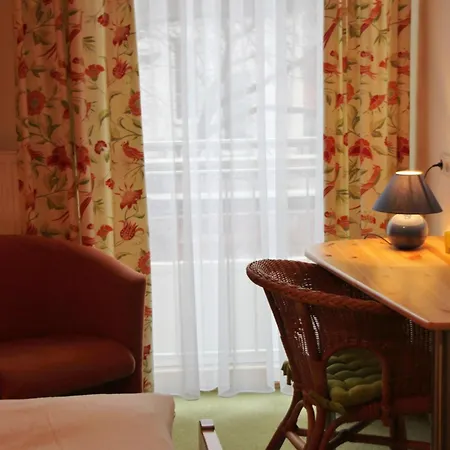 Gasthof-pension Zum Haugstein - Familie Eder 3* Энгельхартсцелль