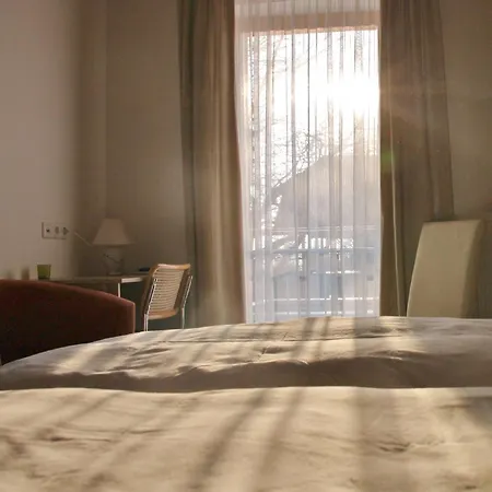 Gasthof-pension Zum Haugstein - Familie Eder Engelhartszell