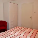 Gasthof-pension Zum Haugstein - Familie Eder 게스트하우스 3*