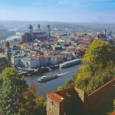 Gasthof-pension Zum Haugstein - Familie Eder Guest house Engelhartszell