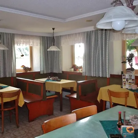 Gasthof-pension Zum Haugstein - Familie Eder 3*