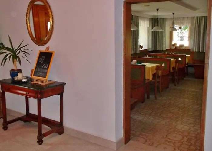 بيت ضيافة Gasthof-pension Zum Haugstein - Familie Eder 3*