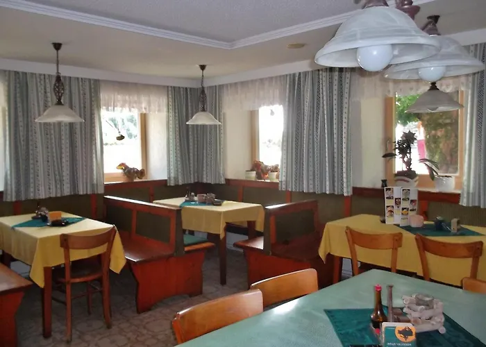 Gasthof-pension Zum Haugstein - Familie Eder 3*